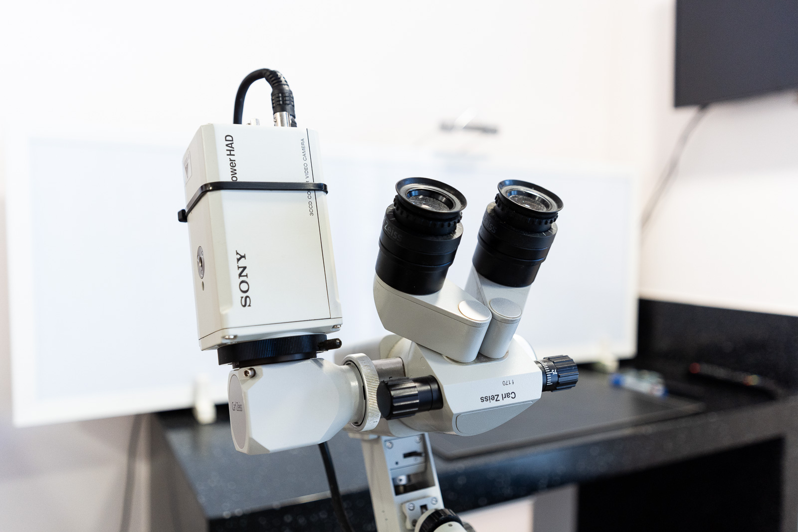 Εξοπλισμός — Carl Zeiss